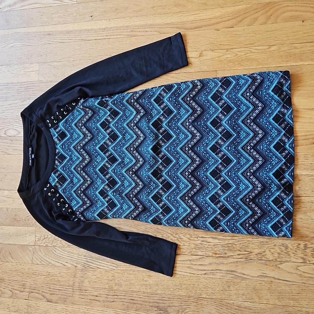 Dress with laces at shoulder M